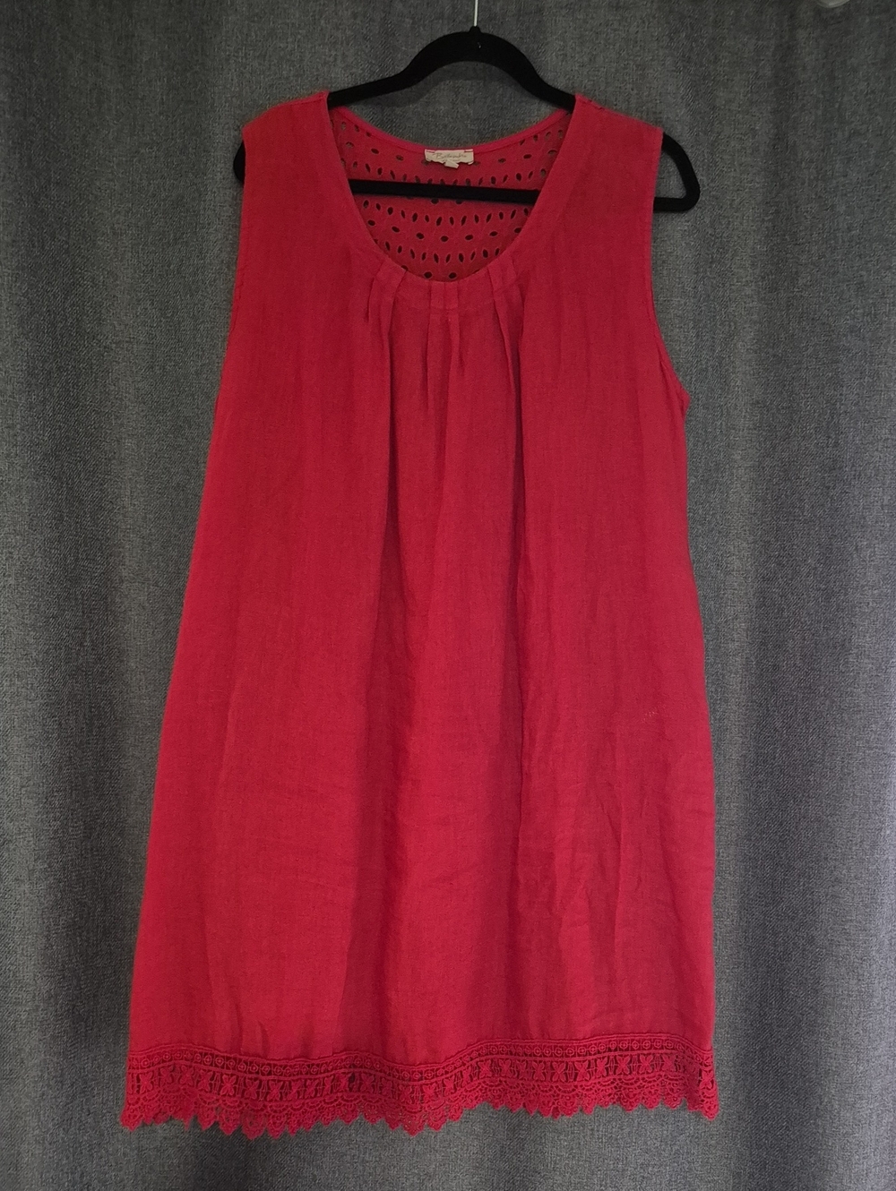 Sleeveless Lace-Hem Tunic Top in Deep Pink